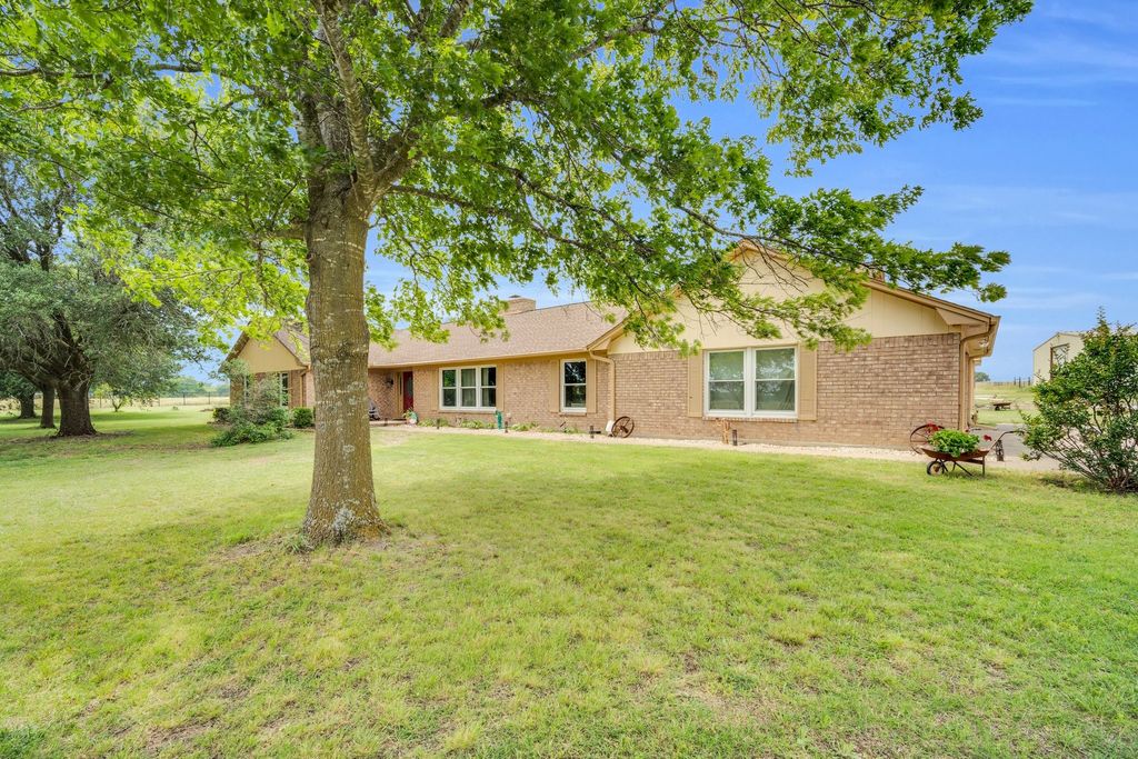 6199 State Highway 22, Hillsboro, TX 76645