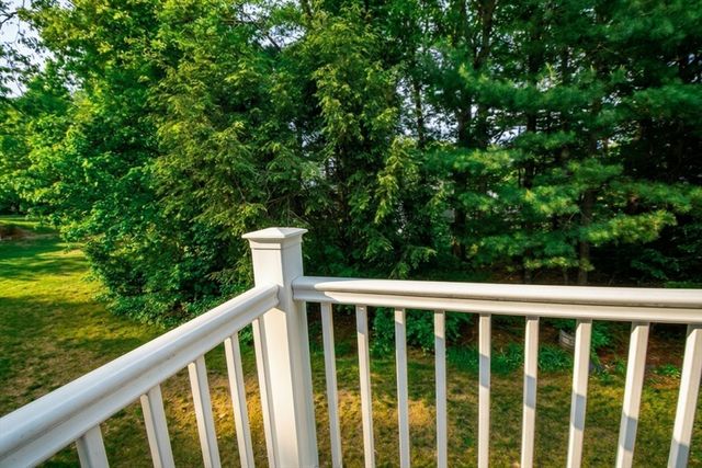 117 Laurelwood Dr 117, Hopedale, MA 01747
