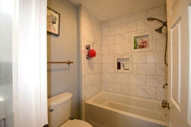 117 Laurelwood Dr 117, Hopedale, MA 01747