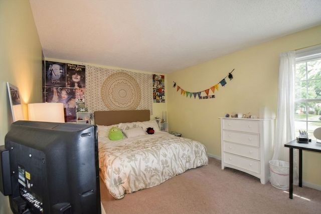 117 Laurelwood Dr 117, Hopedale, MA 01747