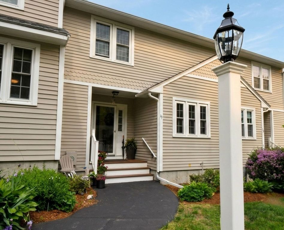 117 Laurelwood Dr 117, Hopedale, MA 01747