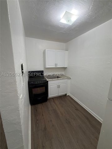 3669 Thomas Ave 8, Miami, FL 33133
