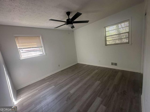 1009 Pinecrest Drive 12135, Forest Park, GA 30297