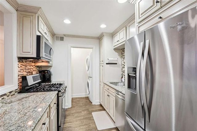 1419 Summit North NE Drive, Atlanta, GA 30324