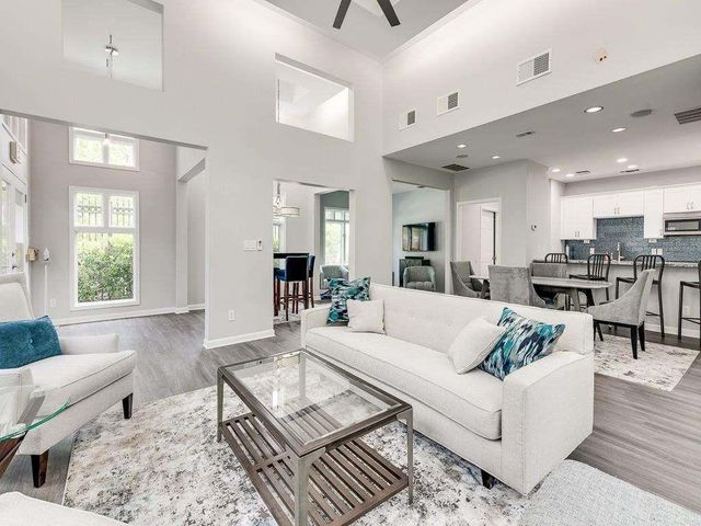 1419 Summit North NE Drive, Atlanta, GA 30324