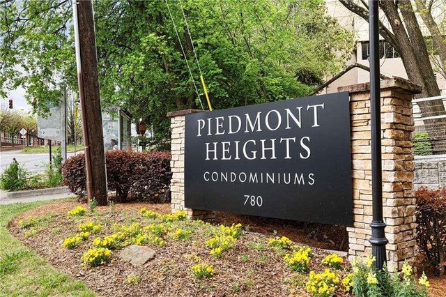 1419 Summit North NE Drive, Atlanta, GA 30324