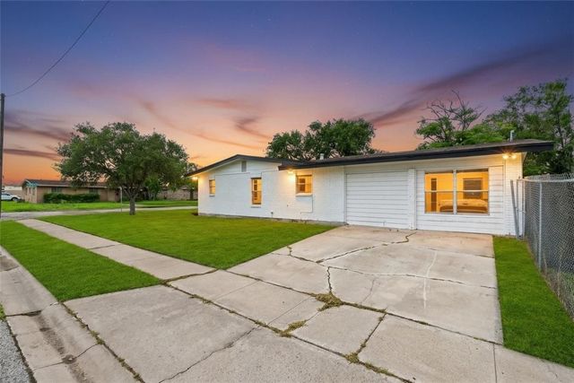 5330 Hitching Post, Corpus Christi, TX 78415