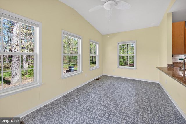 983 FILES CROSS RD, Martinsburg, WV 25404