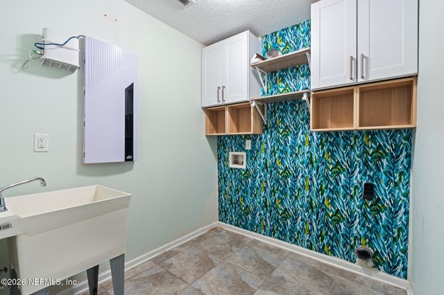 1242 ROYAL DORNOCH Drive, Jacksonville, FL 32221
