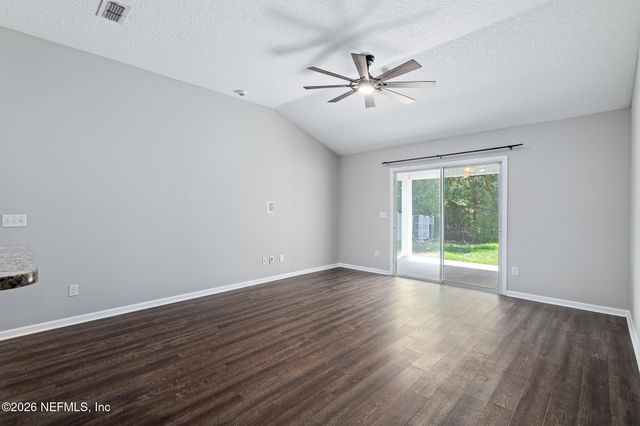 1242 ROYAL DORNOCH Drive, Jacksonville, FL 32221