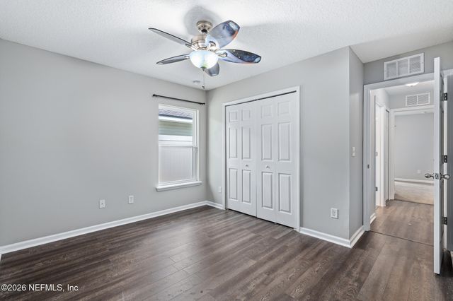 1242 ROYAL DORNOCH Drive, Jacksonville, FL 32221