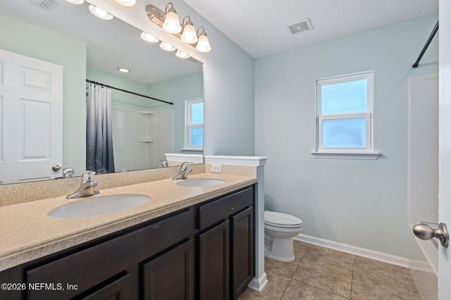 1242 ROYAL DORNOCH Drive, Jacksonville, FL 32221