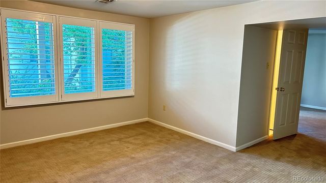 4530 S Verbena Street 319, Denver, CO 80237