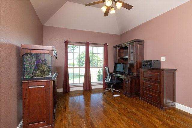 11082 Sarah Lane, Fort Worth, TX 76179