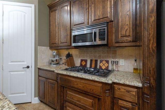 11082 Sarah Lane, Fort Worth, TX 76179