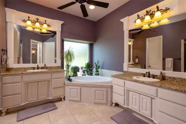 11082 Sarah Lane, Fort Worth, TX 76179