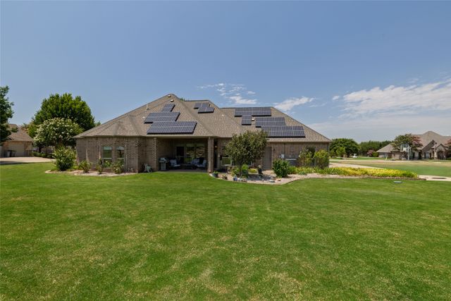11082 Sarah Lane, Fort Worth, TX 76179