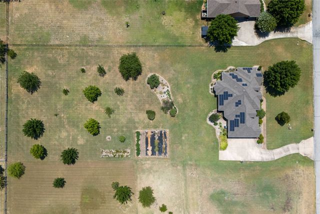 11082 Sarah Lane, Fort Worth, TX 76179