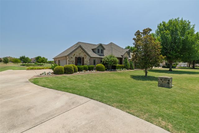 11082 Sarah Lane, Fort Worth, TX 76179