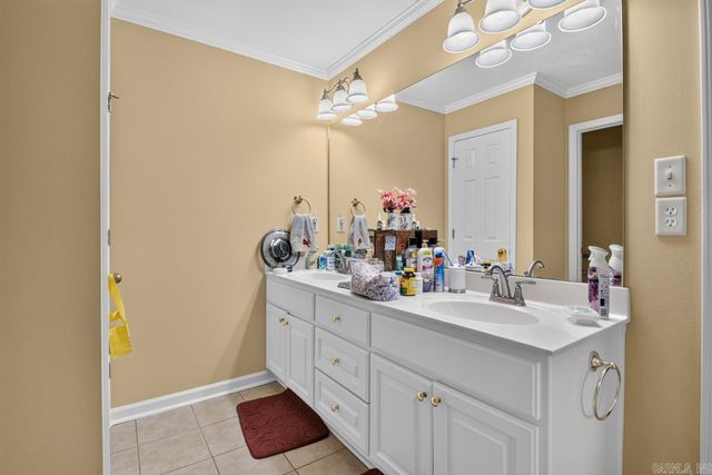 1207 Kynlee Cove, Bryant, AR 72022