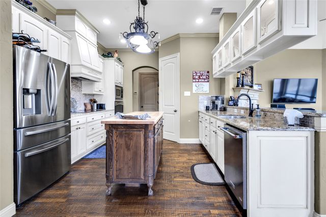 326 County Road 2307, Mineola, TX 75773