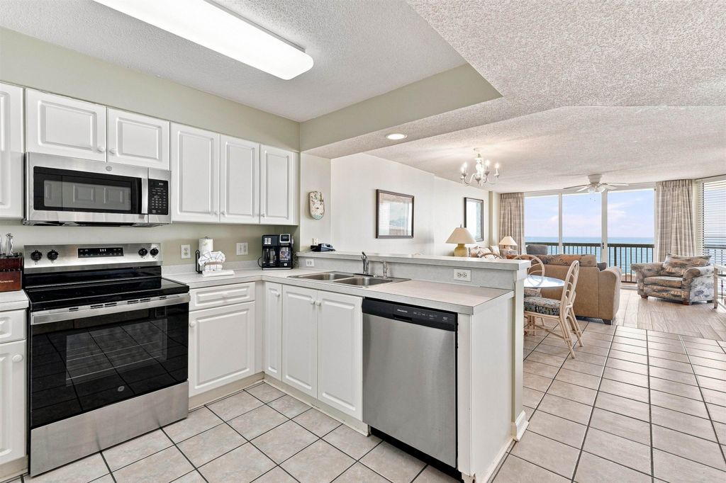 102 N Ocean Blvd Unit 407, North Myrtle Beach, SC 29582 — photo 2