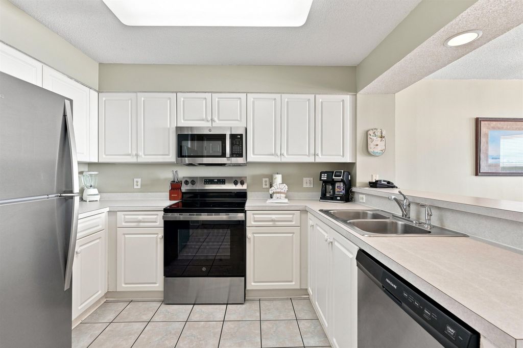 102 N Ocean Blvd Unit 407, North Myrtle Beach, SC 29582 — photo 3