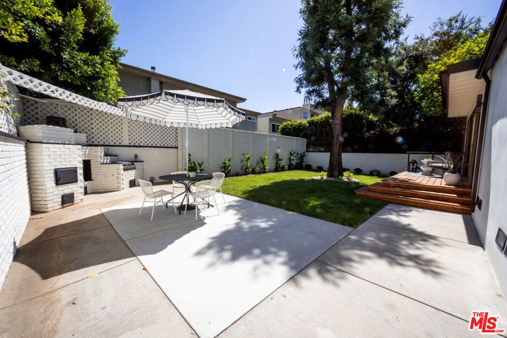 Image 35 of property listing at 14934 Martha Street, Sherman Oaks, CA 91411