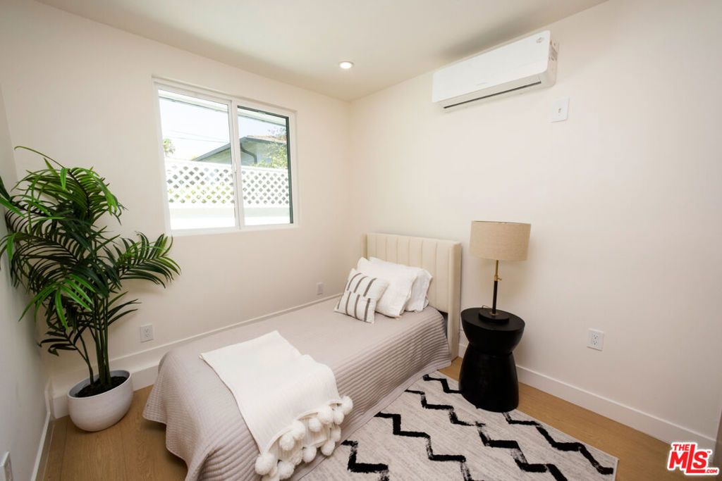 Image 40 of property listing at 14934 Martha Street, Sherman Oaks, CA 91411