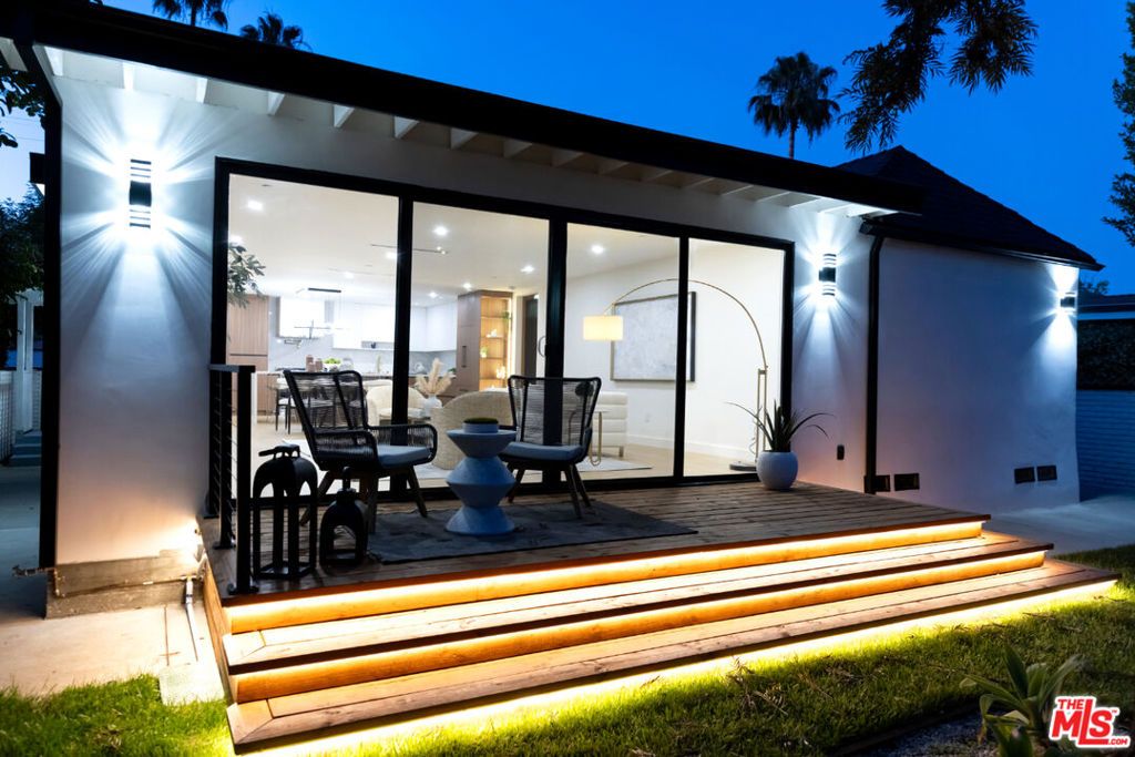 Image 45 of property listing at 14934 Martha Street, Sherman Oaks, CA 91411