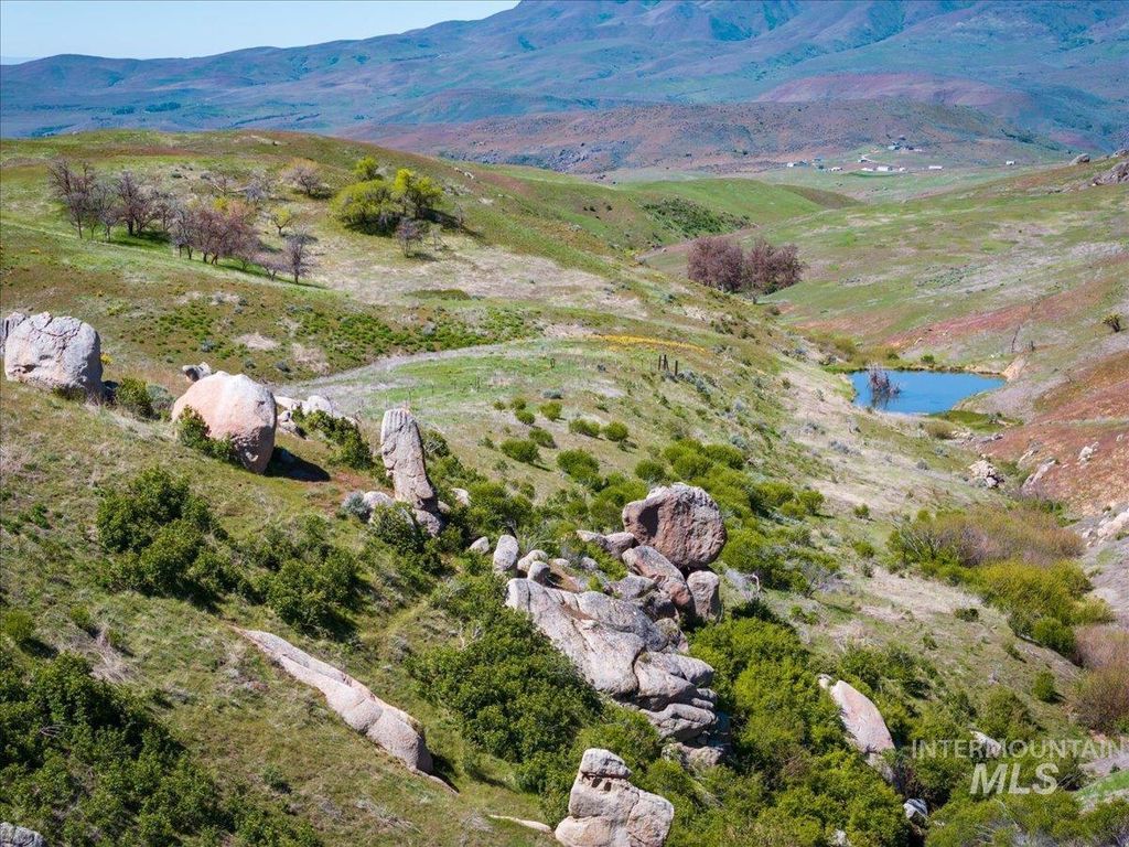 TBD 277 ac Timber Butte Rd, Sweet, ID 83670