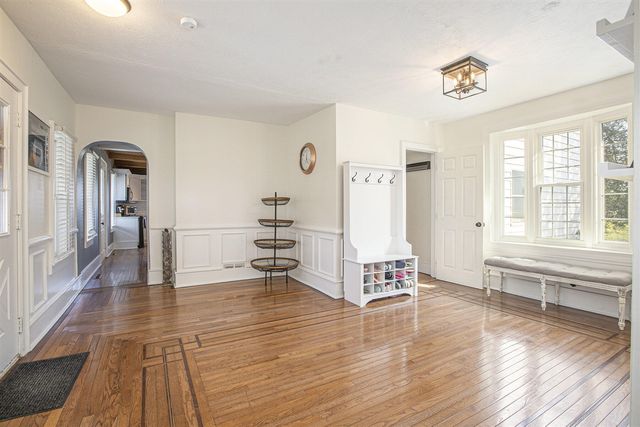 2960 Cedar Lake Road, Howell, MI 48843
