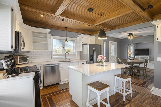 2960 Cedar Lake Road, Howell, MI 48843