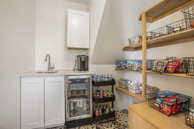 2960 Cedar Lake Road, Howell, MI 48843