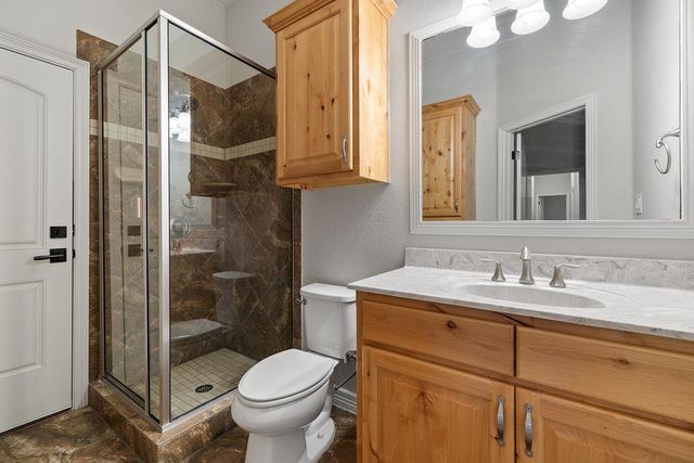 321 Sarahs LN, Liberty Hill, TX 78642