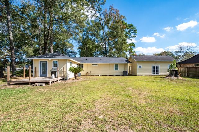 11620 Fostoria Road, Cleveland, TX 77328