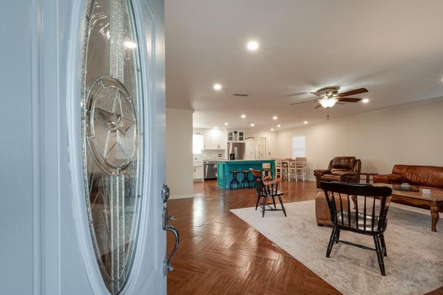 11620 Fostoria Road, Cleveland, TX 77328