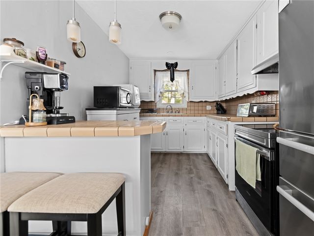 57 Twin Lakes Avenue, Coventry, RI 02816