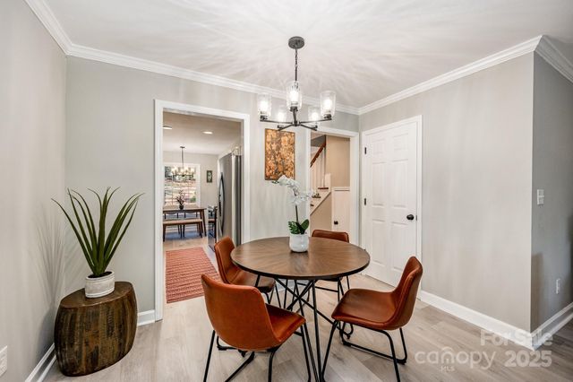 7047 Quail Hill Road, Charlotte, NC 28210