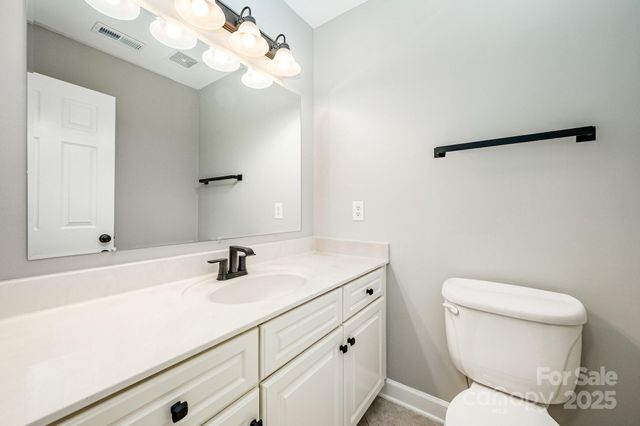 7047 Quail Hill Road, Charlotte, NC 28210