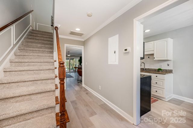 7047 Quail Hill Road, Charlotte, NC 28210