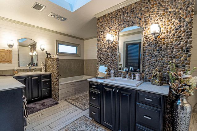 7724 BAUGHMAN Drive, Amarillo, TX 79121