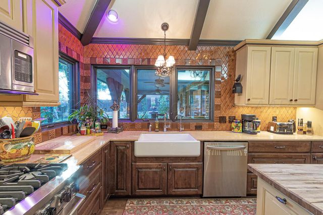 7724 BAUGHMAN Drive, Amarillo, TX 79121