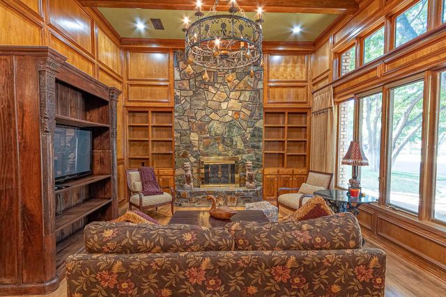 7724 BAUGHMAN Drive, Amarillo, TX 79121