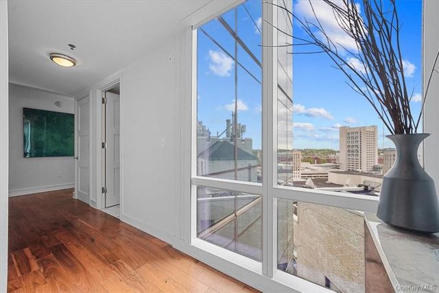 1 Renaissance Square 24F, White Plains, NY 10601