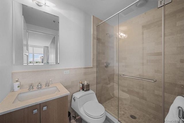 1 Renaissance Square 24F, White Plains, NY 10601