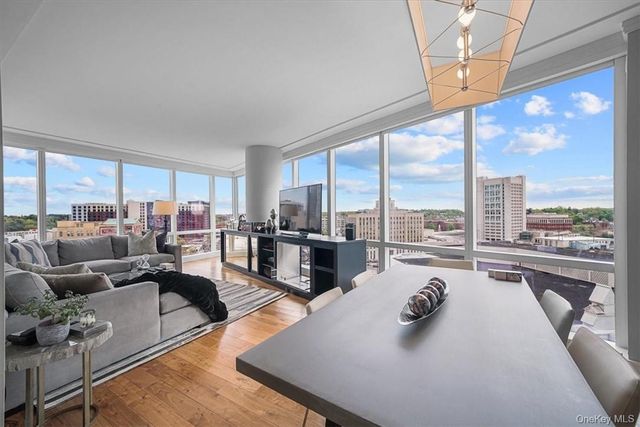 1 Renaissance Square 24F, White Plains, NY 10601