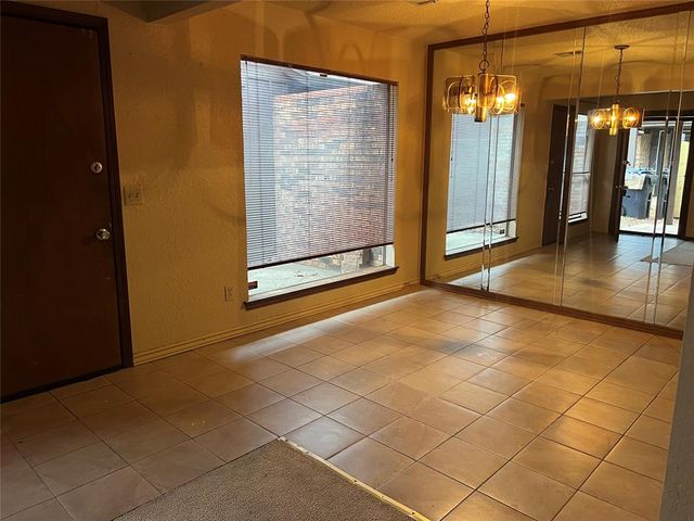 2517 W Hefner Road, Oklahoma City, OK 73120