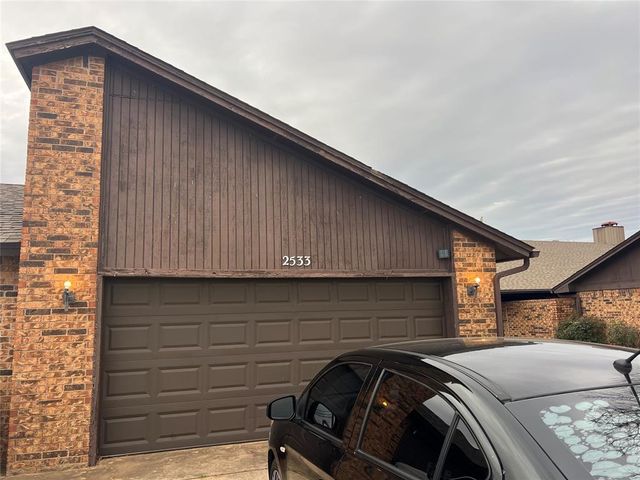 2517 W Hefner Road, Oklahoma City, OK 73120