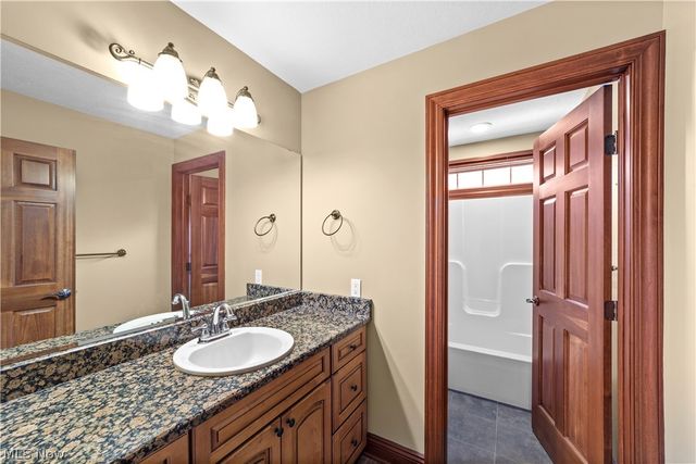 6424 Highland Green Drive, Medina, OH 44256